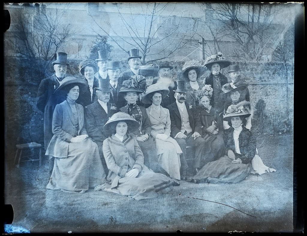 Original black and white photo